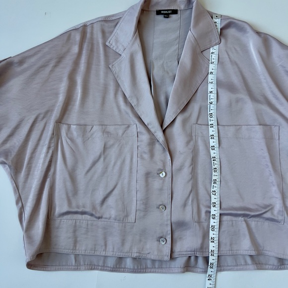 Silky Button-Up Cropped Shirt - Picture 5 of 5